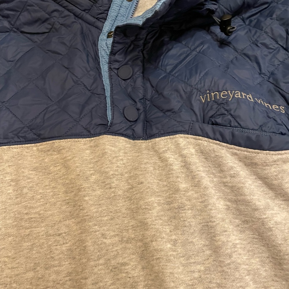 Vineyard Vines Blue and Gray Quilted Pullover